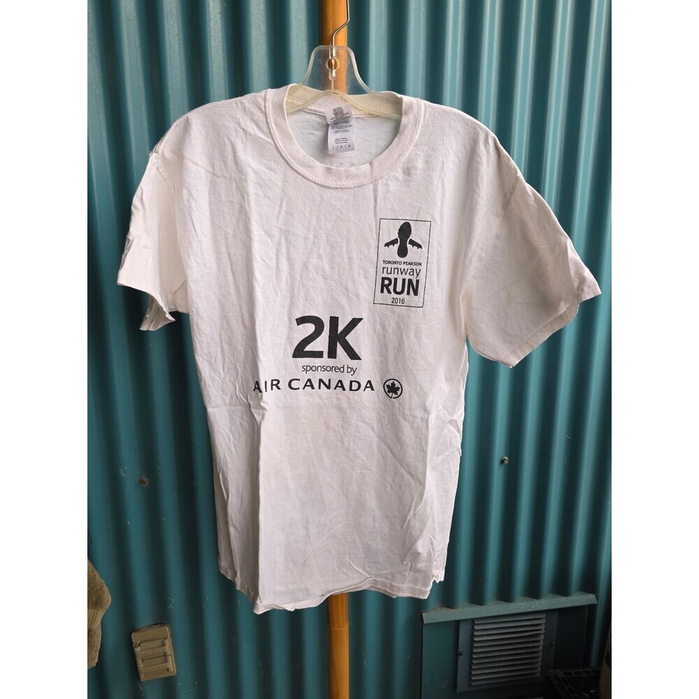 Gildan T-Shirt Men's White Large L Toronto Pearson Runway Run 2016 Cotton